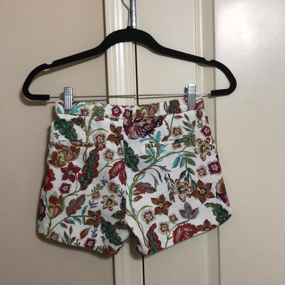 Zara girls shorts - Picture 2 of 3